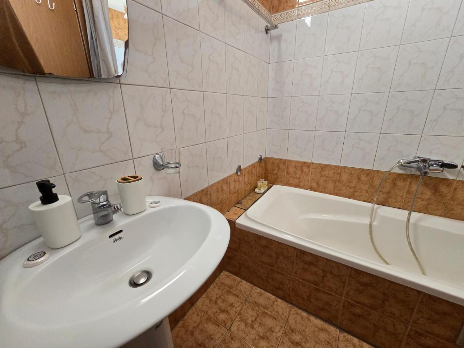 Maria Beach Apartement In Korinth! 외부 사진